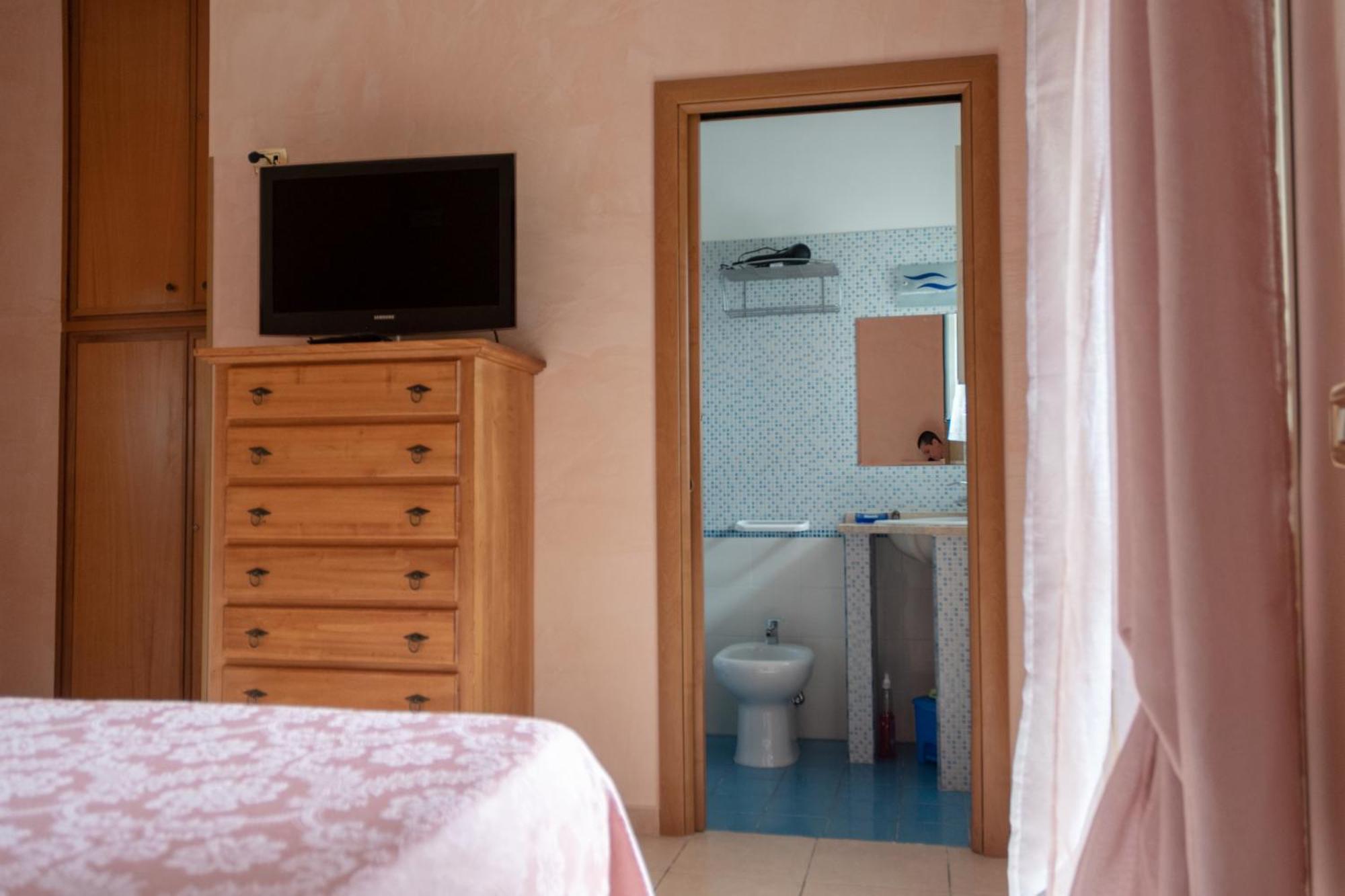 I Lecci Guesthouse 산펠리체치르체오 외부 사진